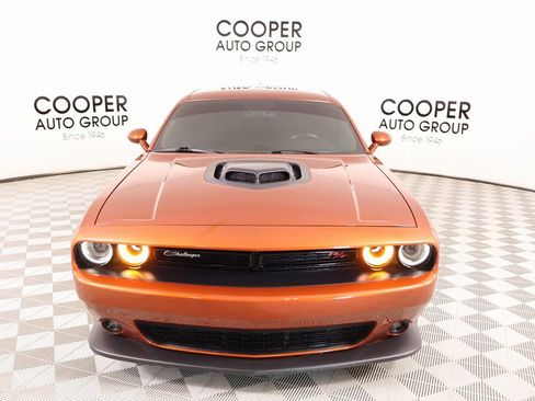 Used 2022 Dodge Challenger R/T w/ Plus Package image 10