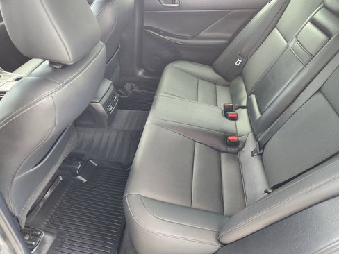 Used 2023 Lexus IS 300 w/ Comfort Package RWD image 31