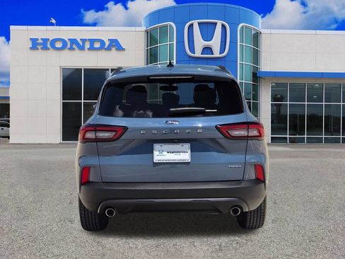 Used 2025 Ford Escape ST-Line Select AWD/4WD image 4