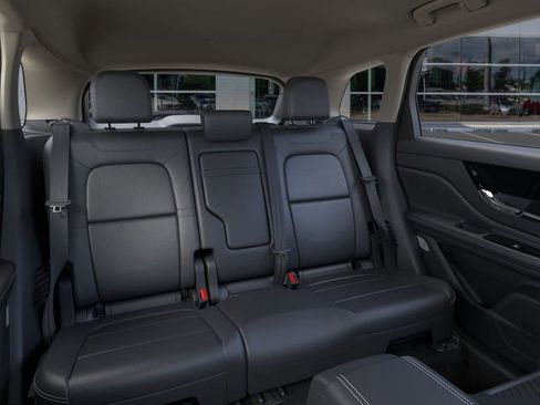 New 2026 Lincoln Corsair Premiere image 11