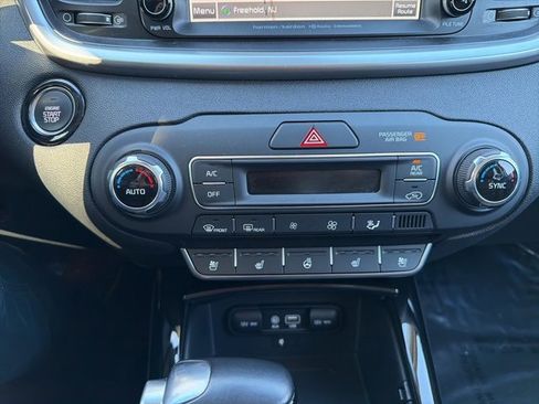 Used 2019 Kia Sorento SX w/ SX Touring Package image 30