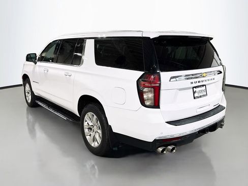 Used 2021 Chevrolet Suburban Premier w/ Premium Package image 9