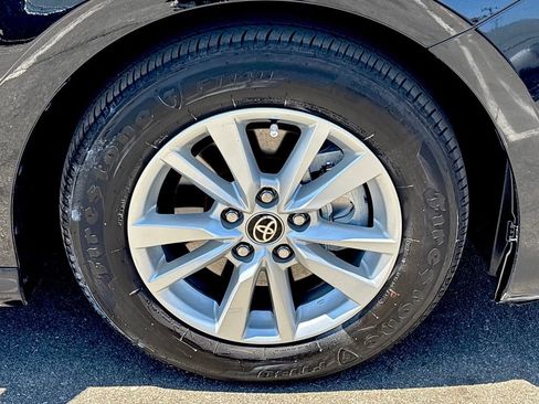 Used 2025 Toyota Camry LE FWD image 25