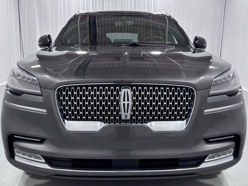 Used 2020 Lincoln Aviator Reserve w/ Equipment Group 201A image 3
