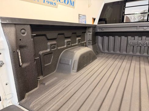 Used 2024 GMC Sierra 1500 Elevation AWD/4WD image 10