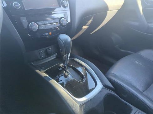 Used 2015 Nissan Rogue SL w/ SL Premium Package image 15