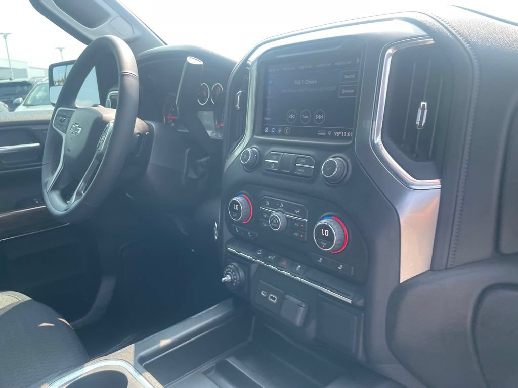 Used 2022 Chevrolet Silverado 1500 RST AWD/4WD image 29