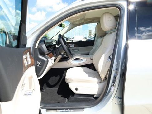 Used 2025 Mercedes-Benz GLE 350 4MATIC image 23