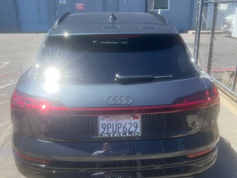 Used 2024 Audi Q8 e-tron Premium Plus w/ Premium Plus Package AWD/4WD image 6