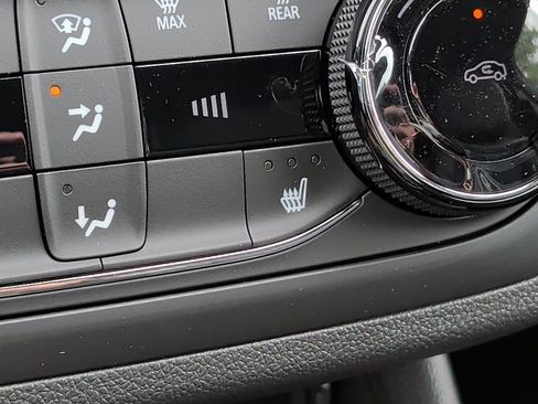 New 2026 Buick Envista Sport Touring w/ Convenience I Package FWD image 32