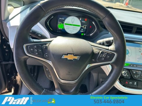 Used 2017 Chevrolet Bolt Premier w/ Driver Confidence II Package FWD image 17
