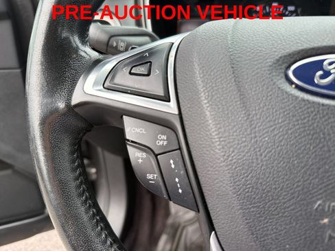 Used 2017 Ford Fusion SE w/ Fusion SE Technology Package FWD image 25
