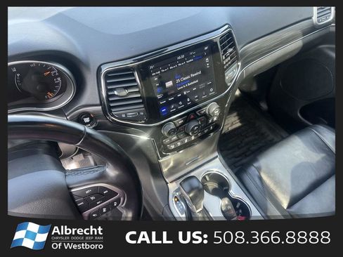 Used 2022 Jeep Grand Cherokee Limited w/ Trailer Tow Group IV AWD/4WD image 28