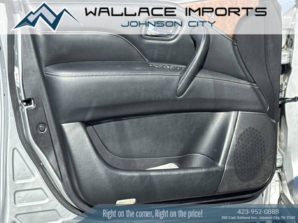 Used 2019 INFINITI QX80 Luxe AWD/4WD image 12
