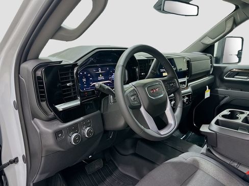 New 2026 GMC Sierra 2500 SLE AWD/4WD image 9