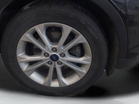 Used 2017 Ford Escape SE image 22