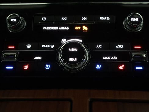 Used 2022 Lincoln Navigator Reserve AWD/4WD image 54