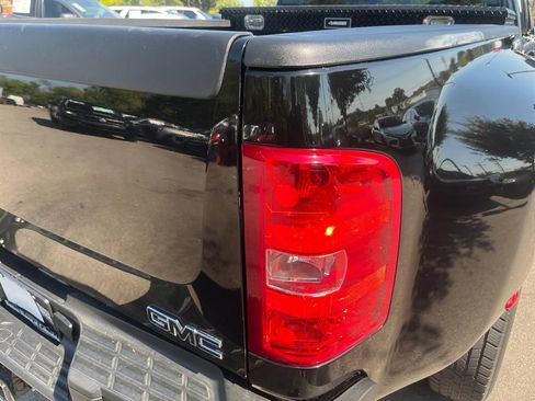 Used 2012 GMC Sierra 3500 SLE w/ SLE Preferred Package AWD/4WD image 46