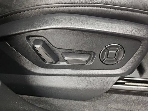 Used 2023 Audi Q7 3.0T Premium Plus AWD/4WD image 43