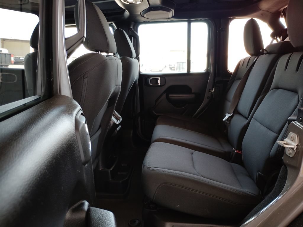 Used 2023 Jeep Wrangler Unlimited AWD/4WD image 19
