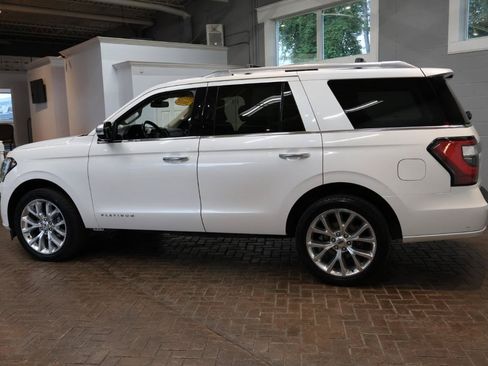Used 2018 Ford Expedition Platinum AWD/4WD image 4