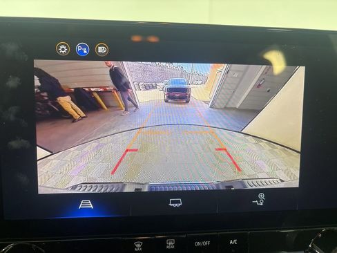 Used 2025 Chevrolet Colorado W/T w/ WT Custom Package image 15