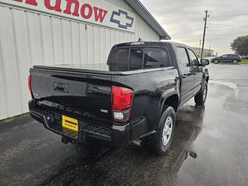 Used 2022 Toyota Tacoma SR image 4