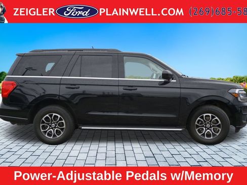 Used 2022 Ford Expedition XLT AWD/4WD image 6