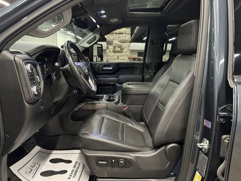 Used 2020 GMC Sierra 3500 Denali w/ Denali Ultimate Package image 24