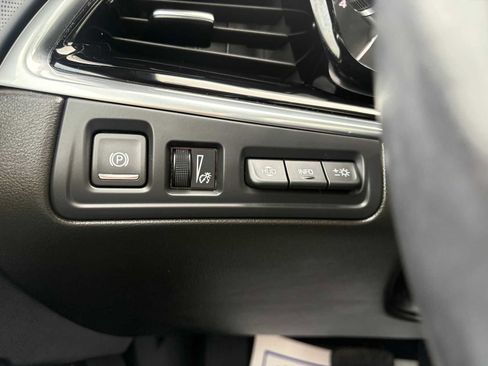 Used 2024 Cadillac XT6 Premium Luxury w/ Technology Package AWD/4WD image 15
