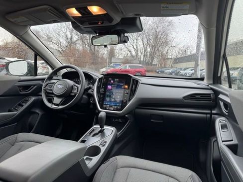 Used 2024 Subaru Crosstrek 2.0i Premium image 17