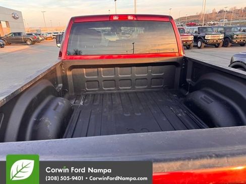 Used 2018 RAM 2500 Tradesman w/ Chrome Appearance Group image 6