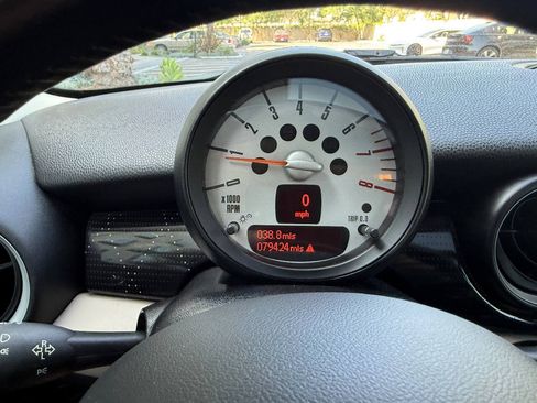 Used 2013 MINI Cooper Hardtop FWD image 9