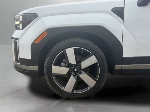 Used 2024 Hyundai Santa Fe Limited image 9