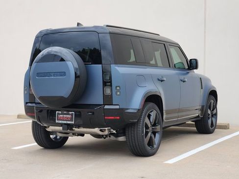 New 2026 Land Rover Defender 110 X-Dynamic SE AWD/4WD image 4