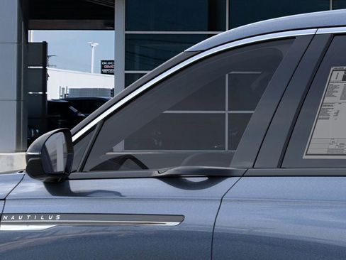 New 2026 Lincoln Nautilus Premier image 20