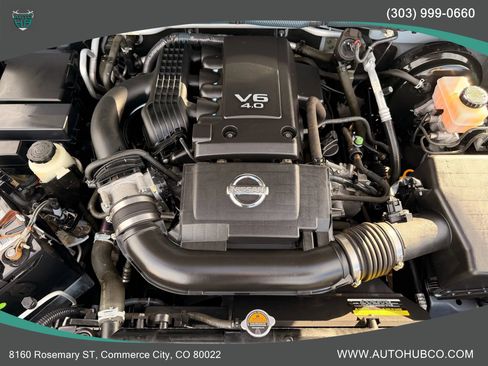 Used 2011 Nissan Pathfinder Silver image 31