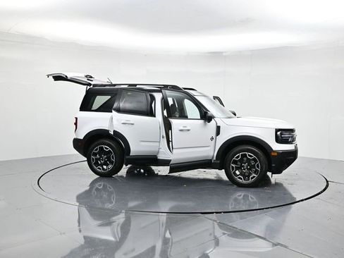 New 2025 Ford Bronco Sport Outer Banks w/ Outer Banks Tech Package+ image 48