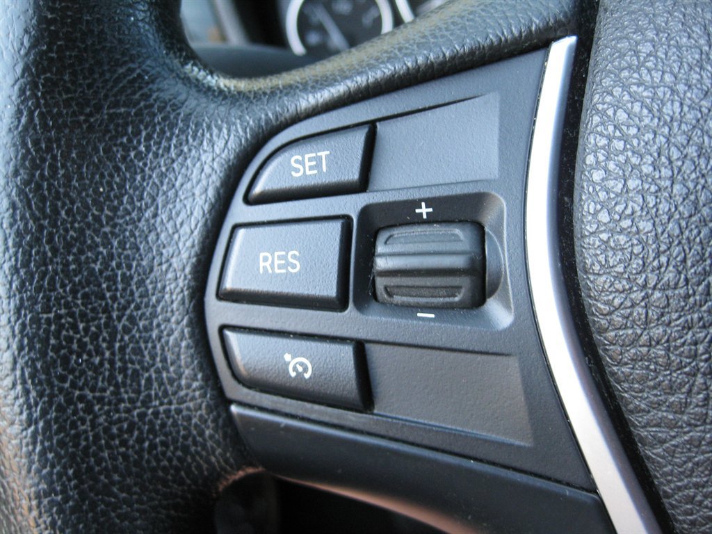 Used 2014 BMW 328i Sedan RWD image 17