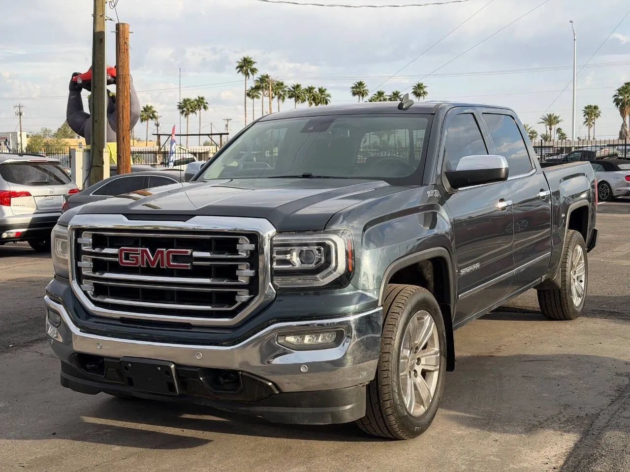 Used 2017 GMC Sierra 1500 SLT AWD/4WD image 2