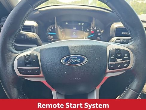 Used 2022 Ford Explorer XLT w/ Equipment Group 202A AWD/4WD image 12