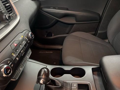 Used 2018 Kia Sorento LX w/ LX V6 Convenience Package image 35