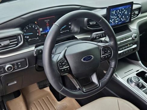 Used 2020 Ford Explorer XLT w/ Equipment Group 202A image 43