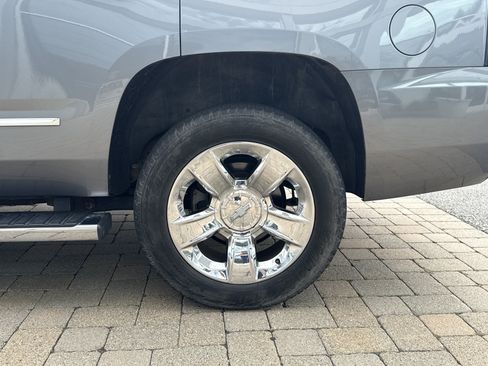 Used 2018 Chevrolet Tahoe LT w/ LT Signature Package AWD/4WD image 31