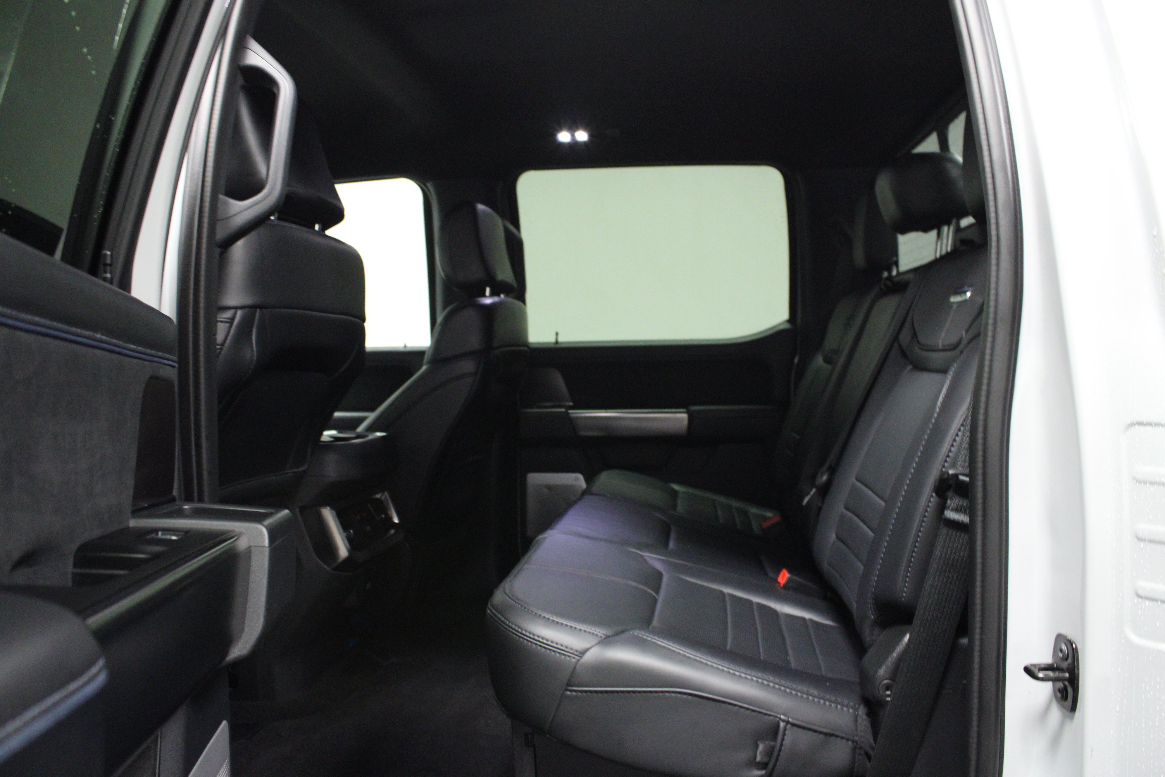 Used 2026 Ford F250 Platinum AWD/4WD image 13