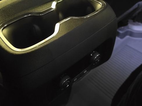 New 2026 Chevrolet Traverse RS image 15