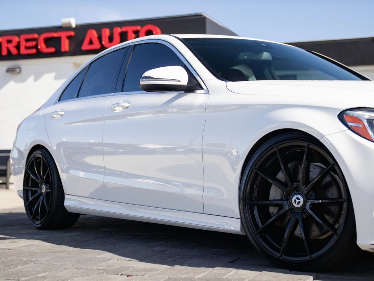 Used 2016 Mercedes-Benz C 300 Sedan image 2