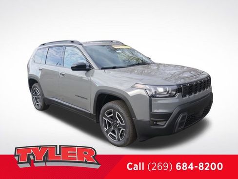 New 2026 Jeep Cherokee Laredo AWD/4WD image 1