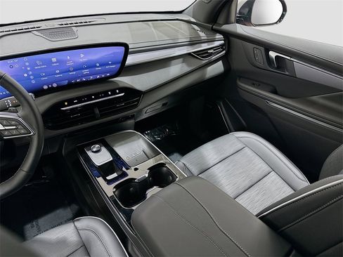 Used 2026 Buick Enclave Sport Touring w/ Power Package image 24