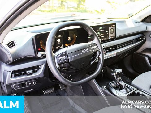 Used 2025 Kia K4 LXS image 21